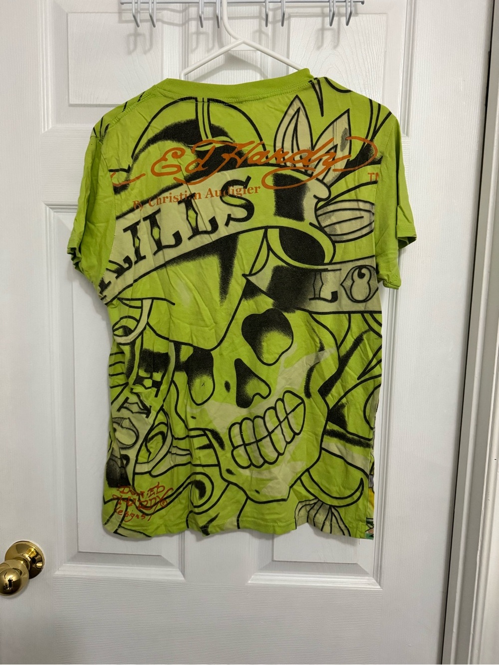 Ed Hardy Y2K Lime Green Tattoo Skull Tee with Multicolor Heart - Picture 2 of 3